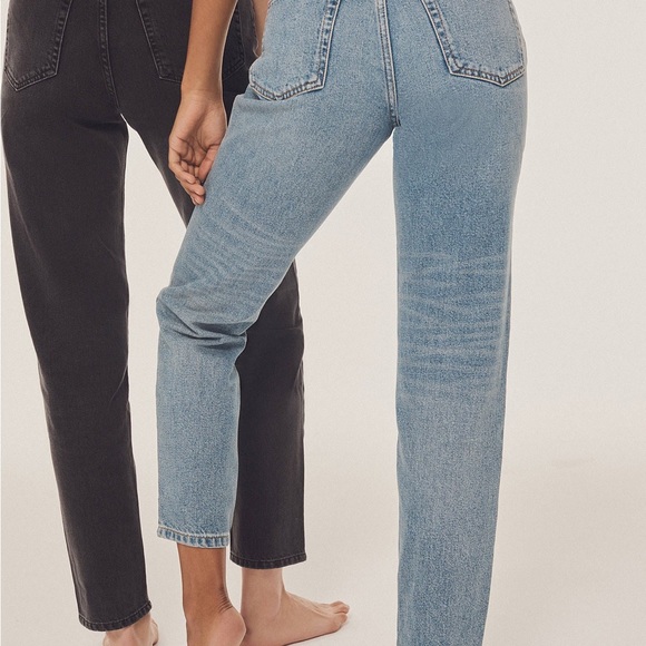 BDG High Waist Mom Jean Light Wash - Picture 2 of 6